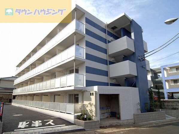 レオパレスMOANAの物件外観写真